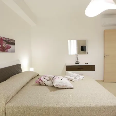 Casa Il Dromone بيت للعطل بوزالو